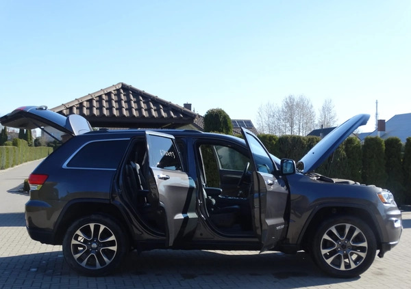 Jeep Grand Cherokee cena 75900 przebieg: 102000, rok produkcji 2018 z Białystok małe 379